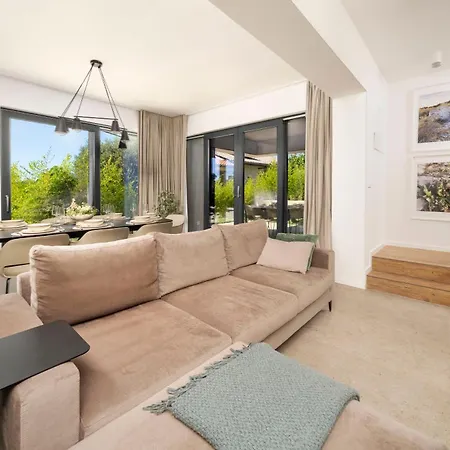 Villa D House *