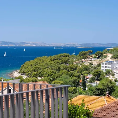 D House Villa Murter